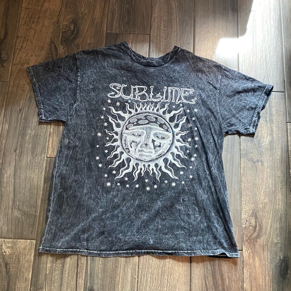 sublime graphic tee